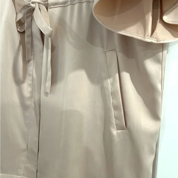 Satin Zippered Tunic Jacket Ruffle Tiered short Sleeves Champagne Pink Size L - Picture 2 of 3